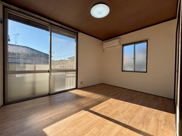 タウニーウエストの居間・リビング|使いやすいリビングです