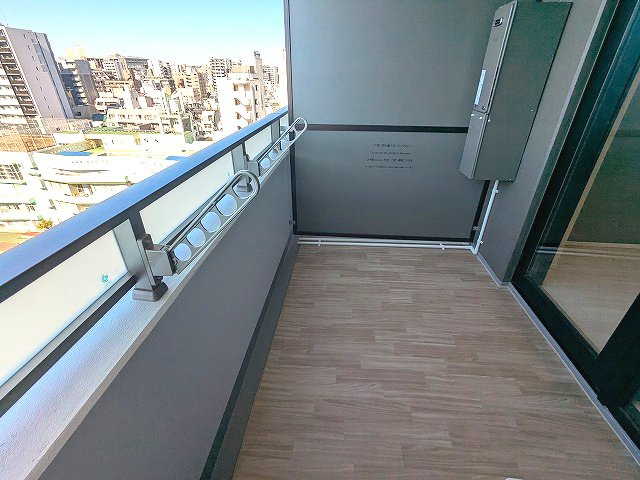 geo ent上野稲荷町の設備|11Fバルコニー、洗濯物干せます