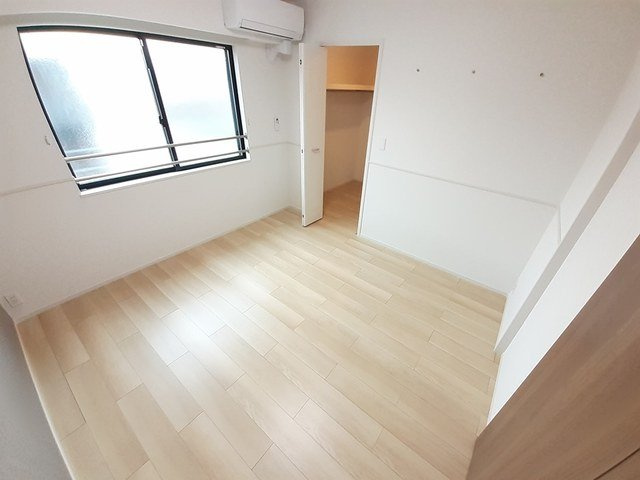 アリス・カミーノＢの内装|明るい室内です