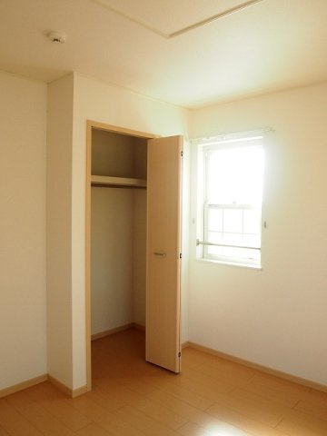 アンソレイユ西山Ⅰの収納|クローゼット