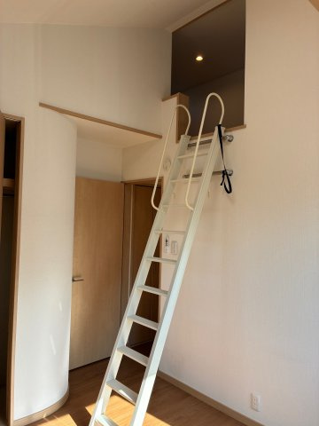 和歌山市松ケ丘2丁目・中古戸建・116484の洋室