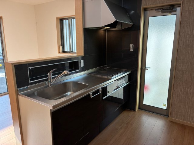 和歌山市松ケ丘2丁目・中古戸建・116484のキッチン