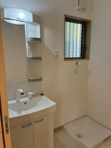 和歌山市松ケ丘2丁目・中古戸建・116484の洗面所