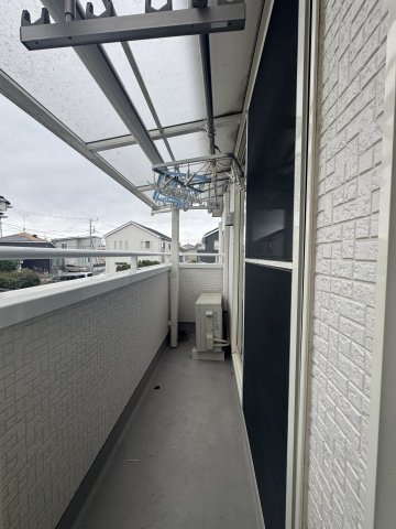 -三丁目不動産-　東松山市美原町のバルコニー|外からの目が気にならないバルコニーで洗濯物が干せます