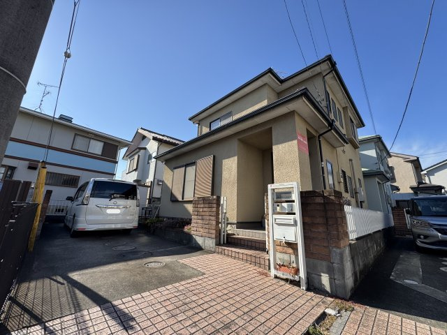 -三丁目不動産-　上里町神保原　中古戸建の外観|落ち着いた雰囲気の外観です
