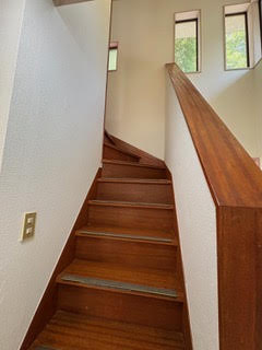 埼玉県大里郡寄居町大字富田　中古戸建のその他|階段