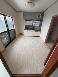 埼玉県大里郡寄居町大字富田　中古戸建のキッチン|コンパクトなキッチン