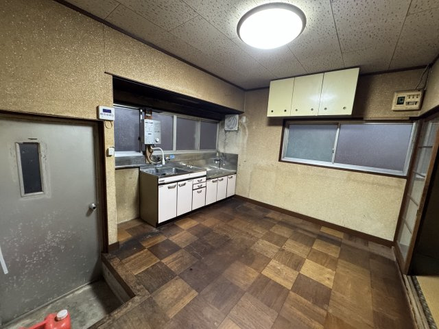 -三丁目不動産-　寄居町富田のキッチン|キッチンでお料理をお楽しみください