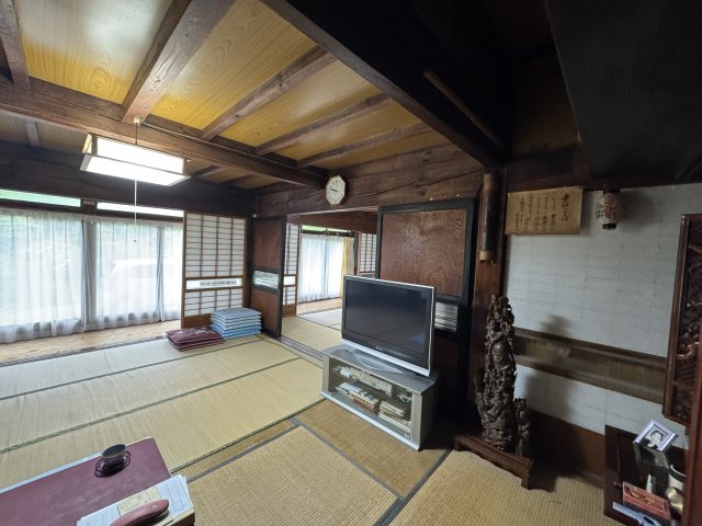 -三丁目不動産-秩父郡長瀞町野上下郷の和室|くつろぎの場として、客間として、様々なシーンで活躍する和室です