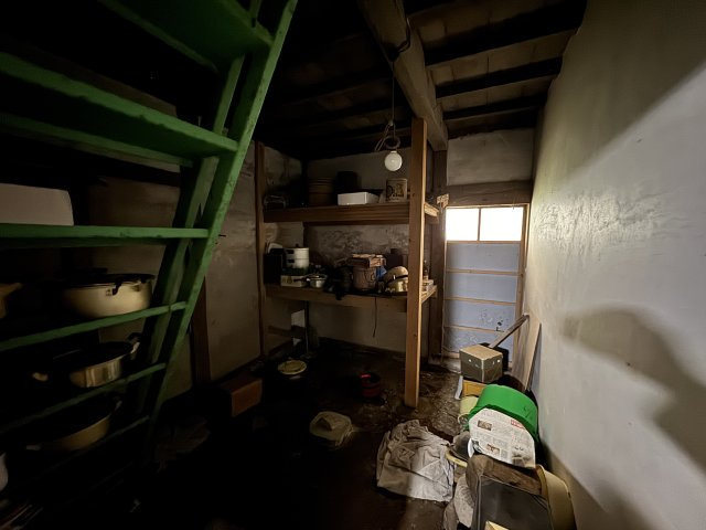 -三丁目不動産-秩父郡長瀞町野上下郷の内装|明るい室内です