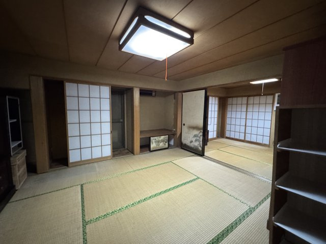 -三丁目不動産-秩父郡長瀞町野上下郷の和室|畳の上でゆっくりとくつろげる和室です