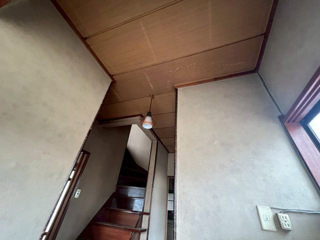 -三丁目不動産-　熊谷市柿沼　駐車3台可の内装|明るい室内です