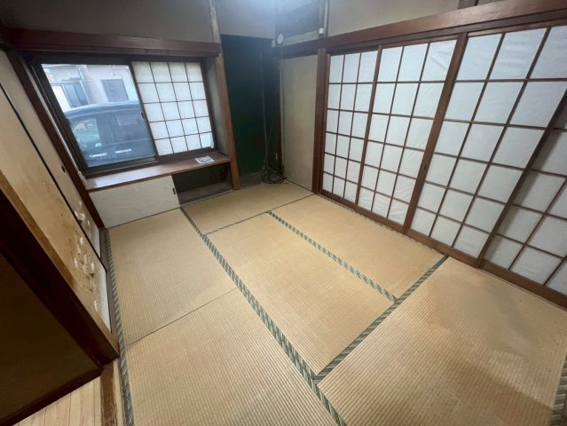 -三丁目不動産-　熊谷市柿沼　駐車3台可の和室|和室があれば、来客や子供用のスペースとして活躍します