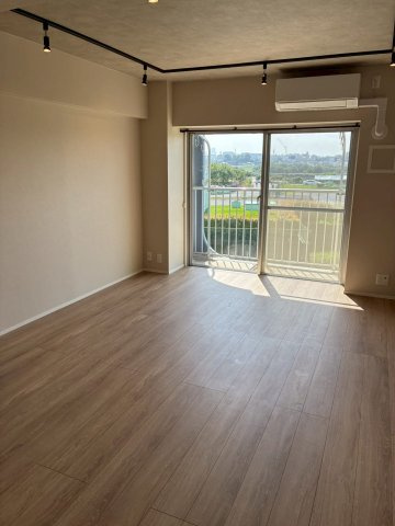 グリーンビュー第三川口の洋室|個人の部屋や寝室として使える洋室です