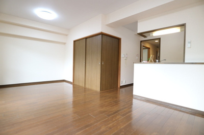 【居間・リビング】 | プラザハイツ二ッ屋C棟