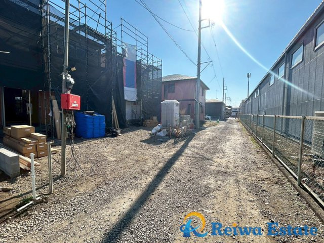 新築戸建　高座郡寒川町倉見の前面道路含む現地写真