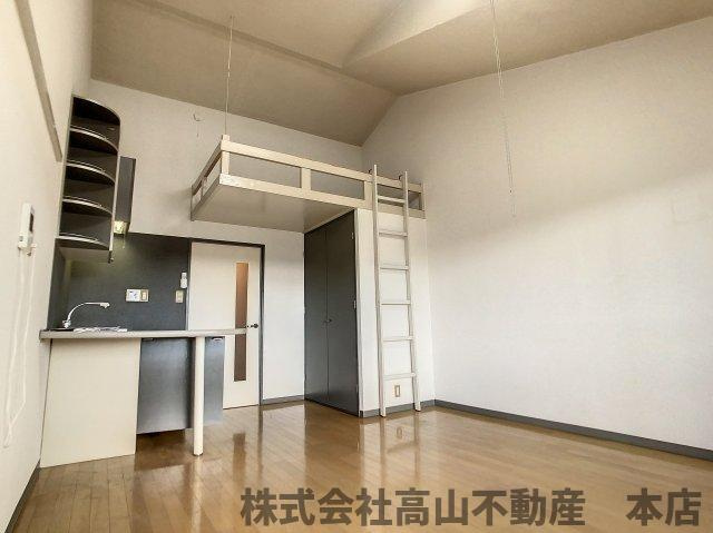 ステューディオTの居間・リビング