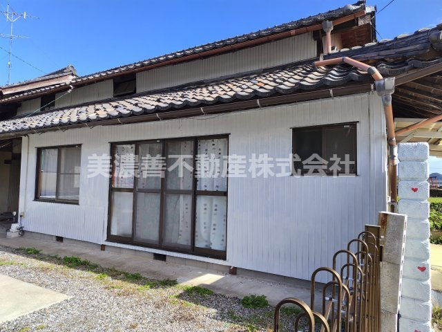 ６６１５２　揖斐郡大野町稲富中古戸建ての外観