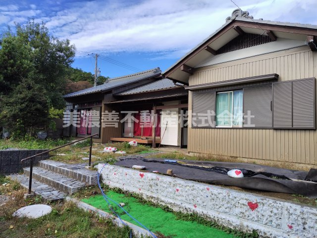 ６６１５２　揖斐郡大野町稲富中古戸建ての外観