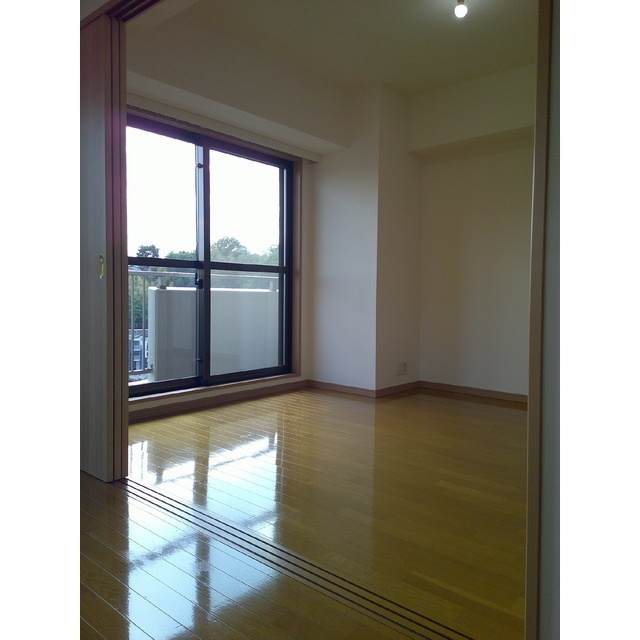 稲城市東長沼の賃貸マンションの寝室|★お部屋探しはオールマイト不動産までご相談下さい♪