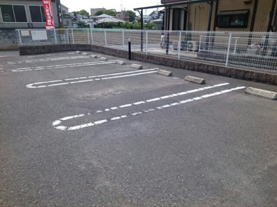 【駐車場】 | サン・ブリ－ゼ