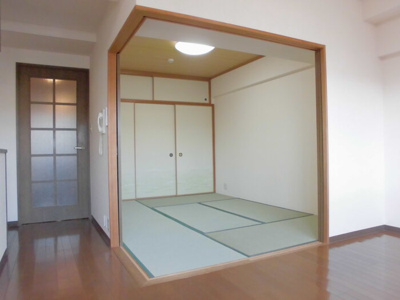 【居間・リビング】 | プラザハイツ二ツ屋 F棟