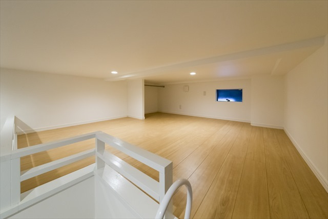 平塚市浅間町のアパートの寝室