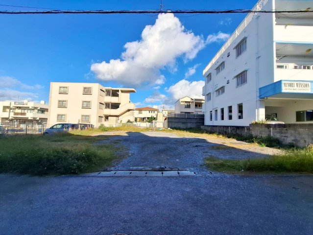 北谷町桑江　全2区画　1号地の外観|全2棟