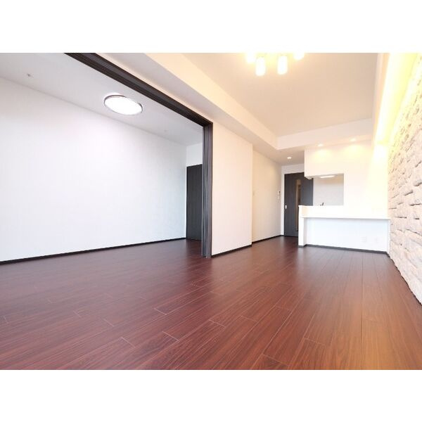 プレジオ永和ASIANの居間・リビング