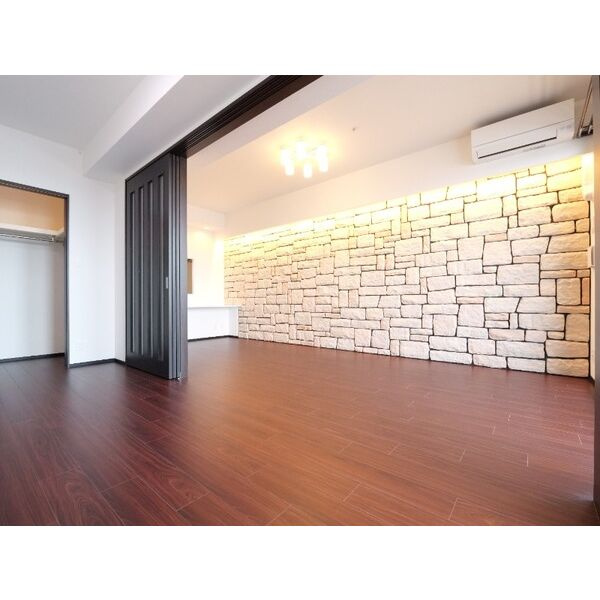 プレジオ永和ASIANの居間・リビング