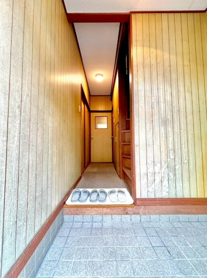 神戸市垂水区清水が丘1丁目の玄関