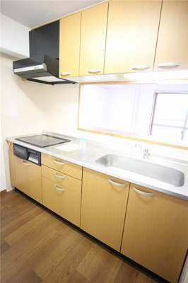 【キッチン】 | エル・セレーノ九条 | キッチンです