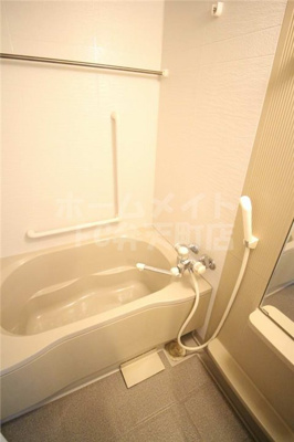 【浴室】 | エル・セレーノ九条 | 日々の疲れを癒すお風呂付です