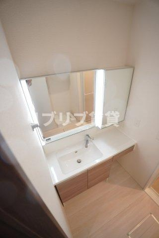 D-セアリス椿森の洗面所