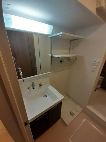 ジェントリー　ウエストの洗面所