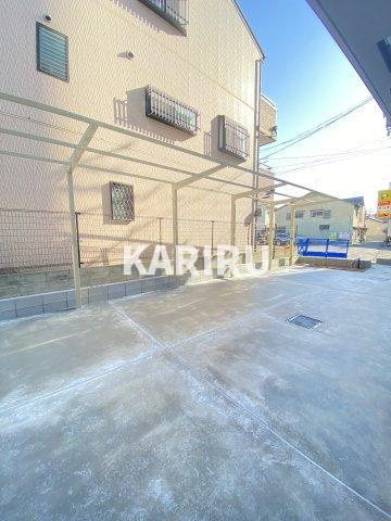 エスリード ザ・フォルテス大阪の駐車場