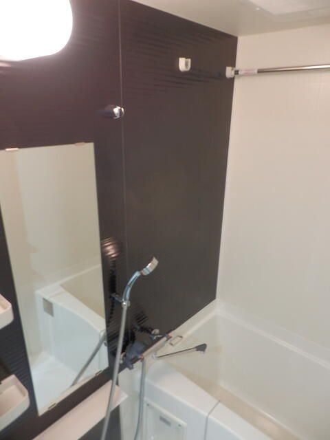 ユリカロゼＡＺ志村坂上の浴室