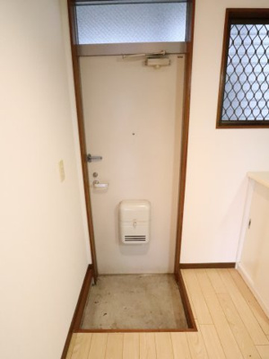 【玄関】 | シュロス三福