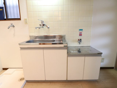 【キッチン】 | シュロス三福