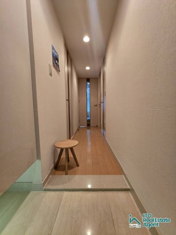 宝ヶ池通パーク・ホームズの玄関