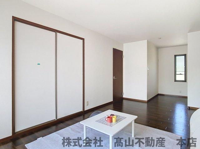 プレミールⅠの居間・リビング