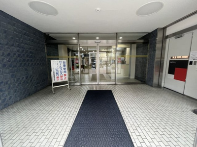 【エントランス】 | メゾンドール高田馬場 | 清潔なエントランスです