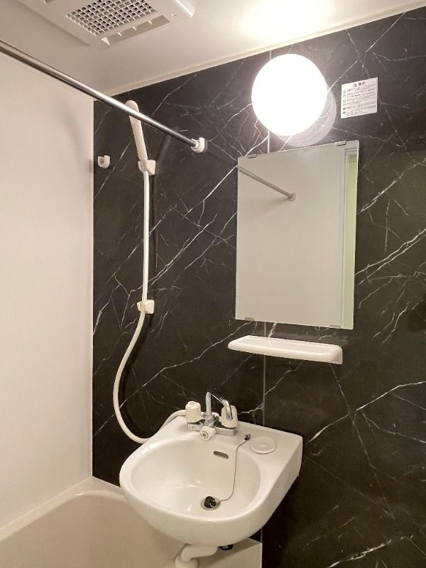 エスポワール北綾瀬の洗面所