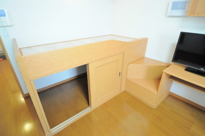 【寝室】 | レオパレスプラシード竹丘Ⅱ | 収納付きベッド