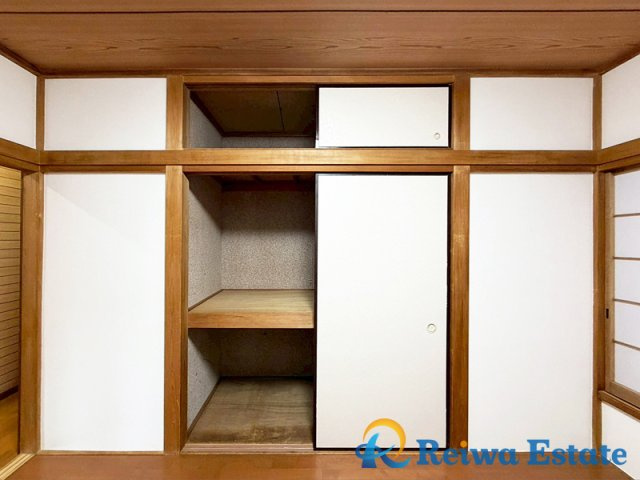 中古戸建　茅ヶ崎市高田1丁目の収納|お布団や季節外の家電等を収納するのに便利です。