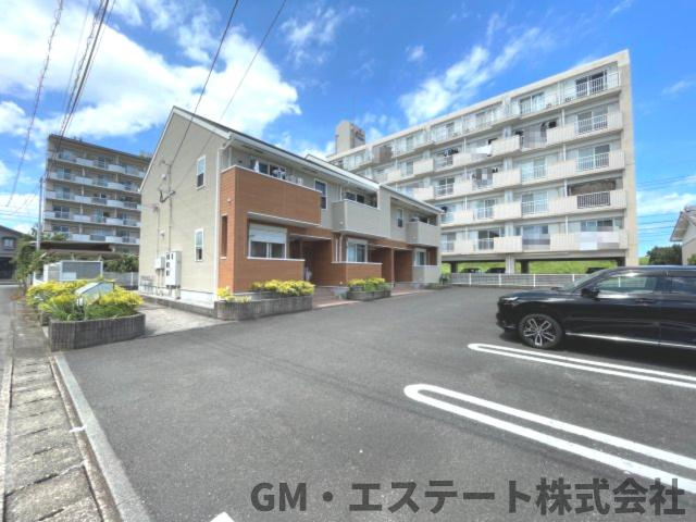 宮崎市恒久6丁目　売アパート（プレッソ小川）の駐車場