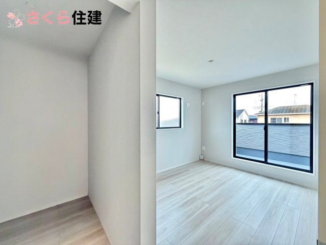 リガーレさくら市氏家11期　2号棟の洋室|広々とした洋室です♪お子様の成長に伴って増えていく荷物にも対応できます！
