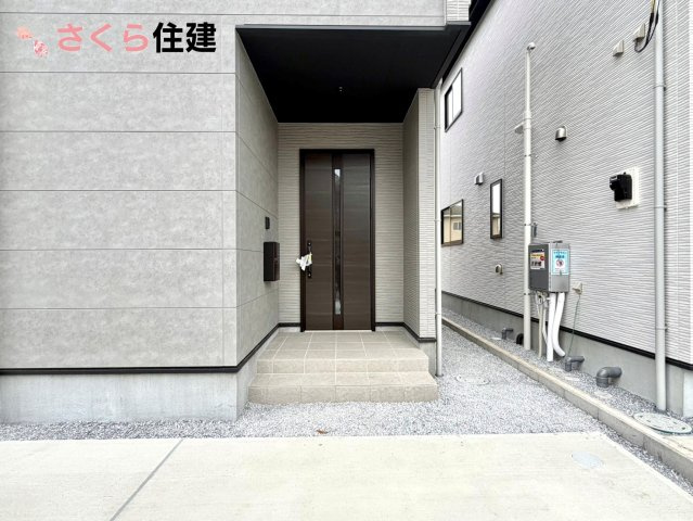 リガーレさくら市氏家11期　2号棟の内観：施工例|同社施工物件の写真です。家族が集まる明るいリビング。