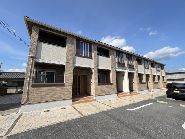 天理市西長柄町のアパート