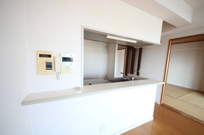 【キッチン】 | レークパレス大津堅田 | キッチンカウンター